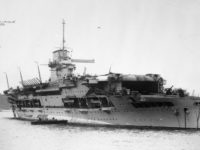 大型輕型巡洋艦光榮